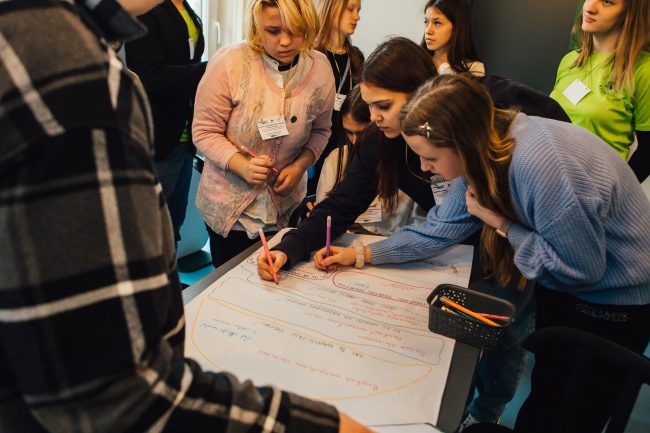 53553692680_ae32b30e03_h